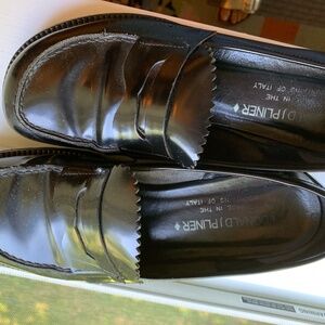 Donald J Pliner Loafers
